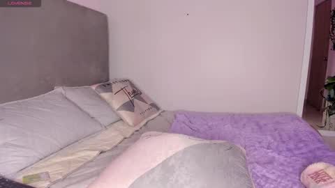 April online show from February 10, 2026, 8:35 pm