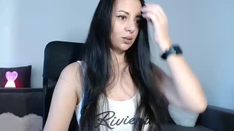 Kim online show from November 24, 2025, 10:04 am