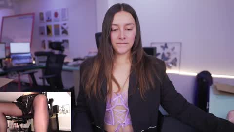 Snapshot of kimberly_clars chatting on October 15, 2025, 7:14 pm Kimberly 1200-1900 GMT-5 online show from October 15, 2025, 7:14 pm