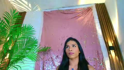 kimberly gonzalez online show from September 26, 2025, 3:54 am