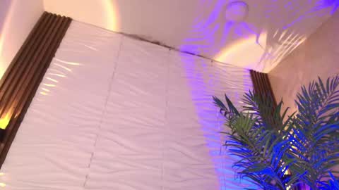 kimberly gonzalez online show from November 7, 2025, 8:31 pm