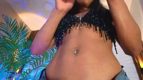 kimberly gonzalez online show from November 11, 2025, 8:20 pm