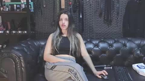  KIMBERLY SWAN  online show from December 3, 2024, 2:47 am