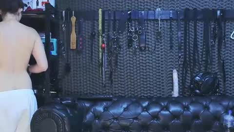  KIMBERLY SWAN  online show from December 23, 2024, 4:28 pm