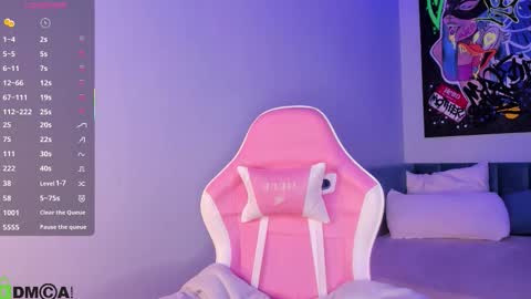 Jennifer online show from October 24, 2025, 11:56 pm