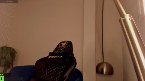 Jennifer online show from November 2, 2025, 10:56 pm