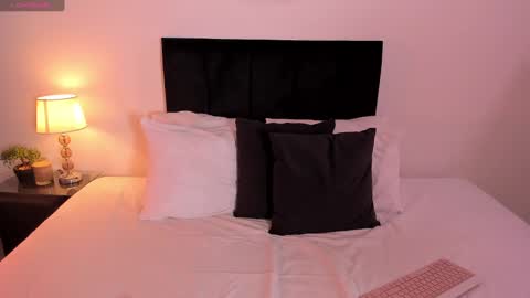 Queen Kim online show from December 31, 2024, 8:12 pm