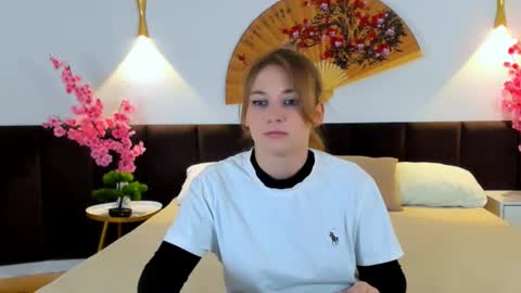 kimberlypierce online show from September 21, 2025, 2:29 pm
