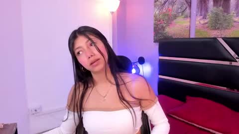 Kimberly Villalobos online show from December 13, 2024, 11:45 am