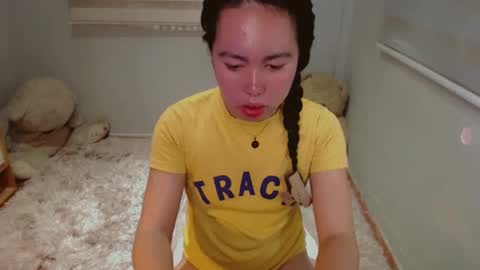 kimbratx online show from December 3, 2024, 1:52 am