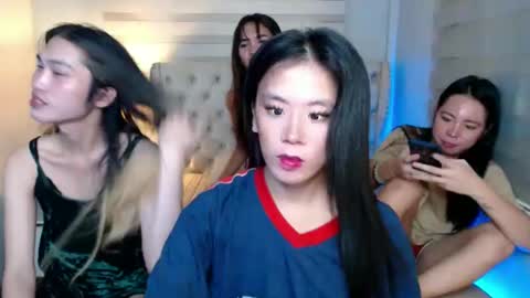 kimbratx online show from February 12, 2025, 1:41 am