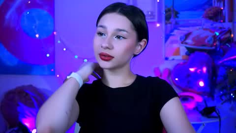 kimclarks online show from September 19, 2025, 9:37 pm