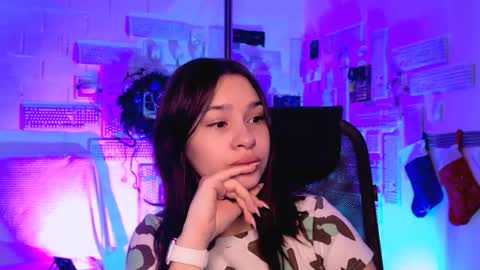 kimclarks online show from December 21, 2025, 6:31 am