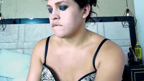 Kim cossey online show from February 18, 2026, 2:07 am