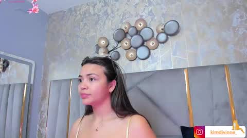  KIM  online show from February 22, 2025, 3:01 am