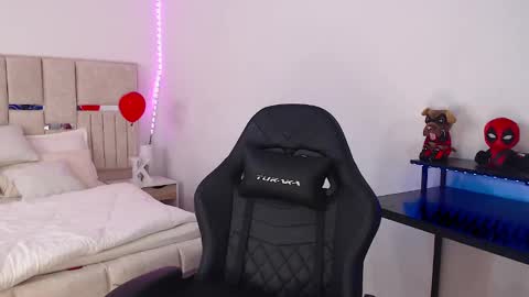 Snapshot of kimgeorgia chatting on February 15, 2025, 11:58 pm KimGeorgia online show from February 15, 2025, 11:58 pm