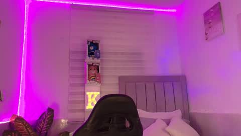 Snapshot of kimgeorgia chatting on October 23, 2025, 1:27 am KimGeorgia online show from October 23, 2025, 1:27 am