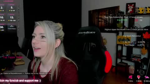 Wolfs Girl online show from November 26, 2025, 7:04 pm