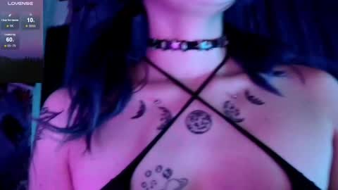   online show from September 9, 2025, 2:05 pm