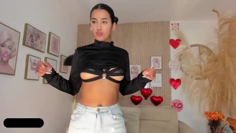 Kim  online show from February 18, 2025, 10:36 pm