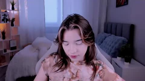 Snapshot of kimm_wong chatting on June 11, 2026, 3:59 am kimm wong online show from June 11, 2026, 3:59 am