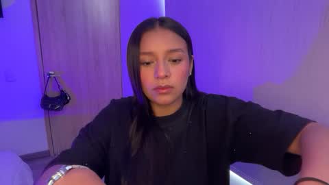 Snapshot of kimmi_foxy chatting on June 4, 2026, 10:05 pm kimmi online show from June 4, 2026, 10:05 pm