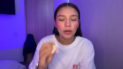 Snapshot of kimmi_foxy chatting on June 26, 2026, 3:16 pm kimmi online show from June 26, 2026, 3:16 pm