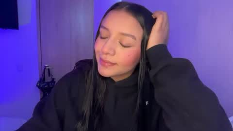 Snapshot of kimmi_foxy chatting on July 1, 2026, 2:18 pm kimmi online show from July 1, 2026, 2:18 pm