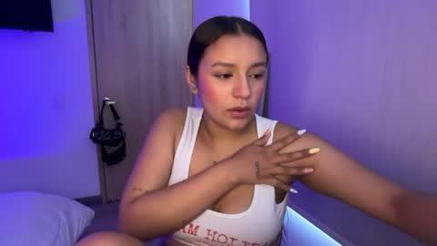 Snapshot of kimmi_foxy chatting on July 2, 2026, 3:29 pm kimmi online show from July 2, 2026, 3:29 pm