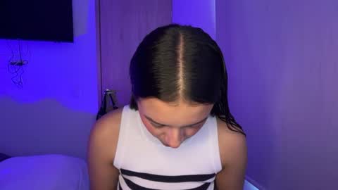 Snapshot of kimmi_foxy chatting on July 5, 2026, 2:24 pm kimmi online show from July 5, 2026, 2:24 pm