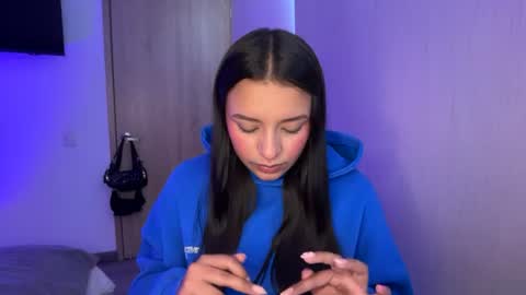 Snapshot of kimmi_foxy chatting on July 17, 2026, 4:01 pm kimmi online show from July 17, 2026, 4:01 pm