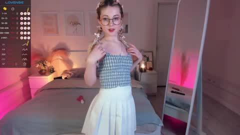  Your Kimmie  follow me  online show from January 25, 2025, 5:30 pm