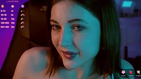 Your Kimmie  follow me  online show from September 18, 2025, 8:05 am