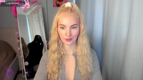 kimmy1_powell online show from May 23, 2026, 8:07 am