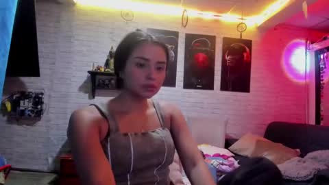 Melany online show from February 23, 2025, 5:34 am