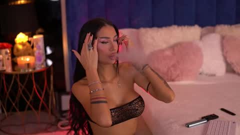 Kim online show from October 13, 2025, 2:50 pm