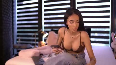 Kim online show from July 12, 2026, 4:09 pm