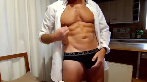 kimonoblues online show from December 10, 2024, 9:55 am