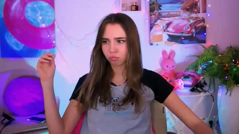 Snapshot of kimporins chatting on December 19, 2025, 2:35 pm kimporins online show from December 19, 2025, 2:35 pm