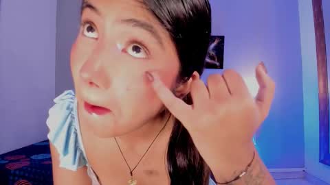 Kim online show from November 29, 2025, 2:42 pm