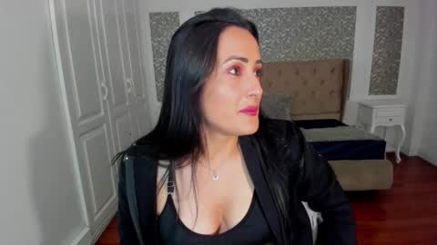 Kim online show from September 27, 2025, 8:14 pm