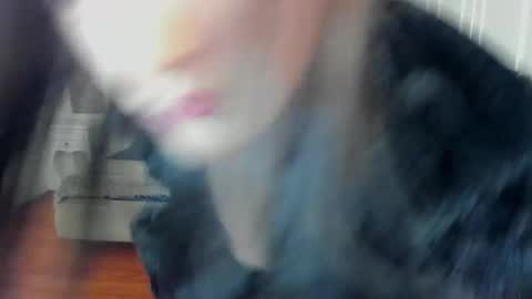 Kim online show from October 24, 2025, 7:54 pm