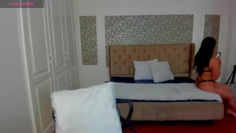 Kim online show from November 24, 2025, 7:46 pm