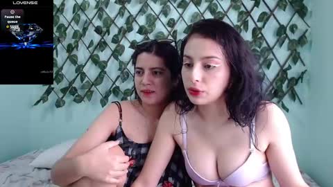 Snapshot of kimzu2830 chatting on March 8, 2025, 3:13 pm Kim and Zuka online show from March 8, 2025, 3:13 pm