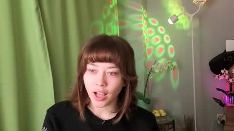 kina_ka online show from September 30, 2025, 12:15 am