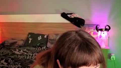 kina_ka online show from February 27, 2026, 7:25 pm