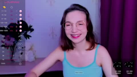 Snapshot of kindhazelhere_ chatting on June 11, 2026, 4:32 am Hazel online show from June 11, 2026, 4:32 am