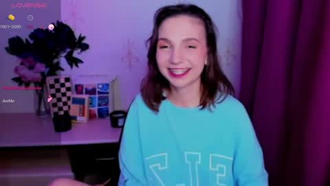 Snapshot of kindhazelhere_ chatting on June 24, 2026, 8:52 pm Hazel online show from June 24, 2026, 8:52 pm
