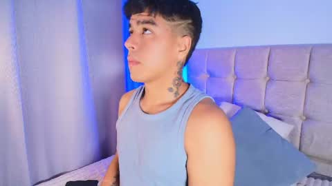 Snapshot of king_azahell chatting on July 20, 2026, 9:50 pm king help me reach 100 likes online show from July 20, 2026, 9:50 pm