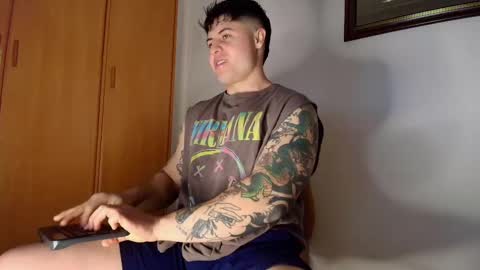 Snapshot of king_master_juan chatting on March 12, 2025, 10:37 am The Best Master online show from March 12, 2025, 10:37 am